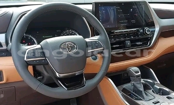 Buy Used Toyota Highlander Black Car in Luanda in Luanda Province Buy Used Toyota Highlander Black Car in Luanda in Luanda Province