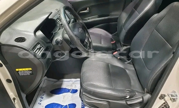 Buy Used Kia Morning White Car in Luanda in Luanda Province Buy Used Kia Morning White Car in Luanda in Luanda Province
