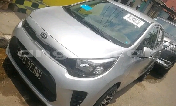 Buy Used Kia Picanto Silver Car in Luanda in Luanda Province Buy Used Kia Picanto Silver Car in Luanda in Luanda Province