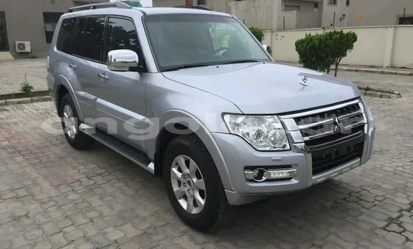 Comprar Usado Mitsubishi Pajero Outro Carro em Luanda em Luanda Province Comprar Usado Mitsubishi Pajero Outro Carro em Luanda em Luanda Province
