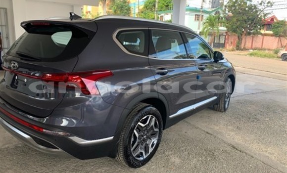Comprar Usado Hyundai Santa Fe Preto Carro em Luanda em Luanda Province Comprar Usado Hyundai Santa Fe Preto Carro em Luanda em Luanda Province