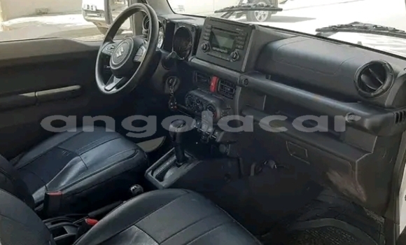 Buy Used Suzuki Jimny White Car in Luanda in Luanda Province Buy Used Suzuki Jimny White Car in Luanda in Luanda Province