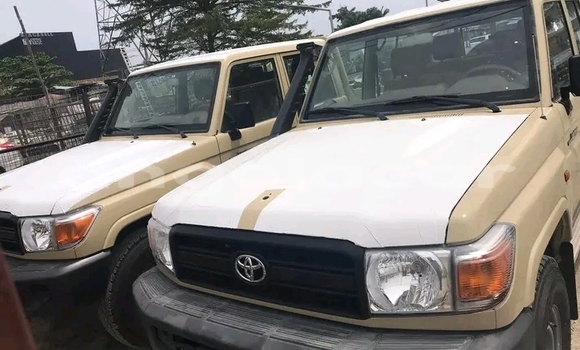 Buy Used Toyota Land Cruiser Other Car in Luanda in Luanda Province Buy Used Toyota Land Cruiser Other Car in Luanda in Luanda Province
