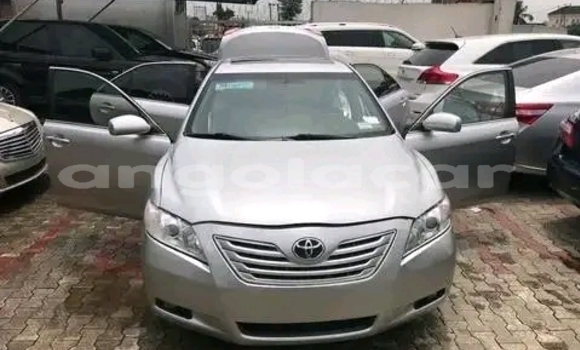 Comprar Usado Toyota Camry Outro Carro em Luanda em Luanda Province
