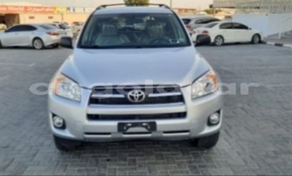 Acheter Occasion Voiture Toyota RAV4 Gris à Luanda, Province de Luanda Acheter Occasion Voiture Toyota RAV4 Gris à Luanda, Province de Luanda