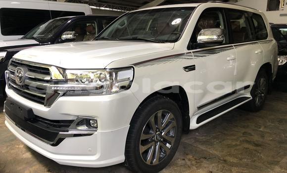 Acheter Occasion Voiture Toyota Land Cruiser Blanc à Luanda, Province de Luanda Acheter Occasion Voiture Toyota Land Cruiser Blanc à Luanda, Province de Luanda