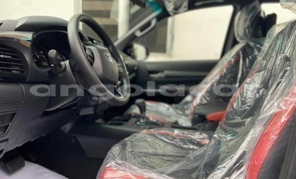 Comprar Usado Toyota Hilux Preto Carro em Luanda em Luanda Province Comprar Usado Toyota Hilux Preto Carro em Luanda em Luanda Province