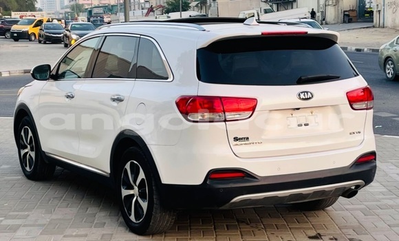 Buy Used Kia Sorento White Car in Lobito in Benguela Buy Used Kia Sorento White Car in Lobito in Benguela