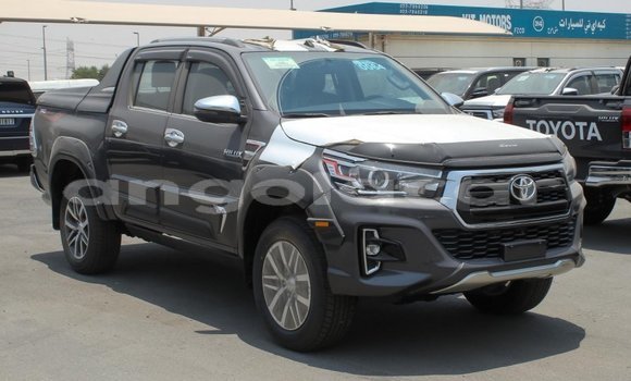 Buy Import Toyota Hilux Black Car in Import - Dubai in Bengo Province Buy Import Toyota Hilux Black Car in Import - Dubai in Bengo Province