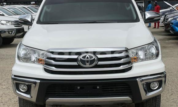 Buy Used Toyota Hilux White Car in Luanda in Luanda Province Buy Used Toyota Hilux White Car in Luanda in Luanda Province