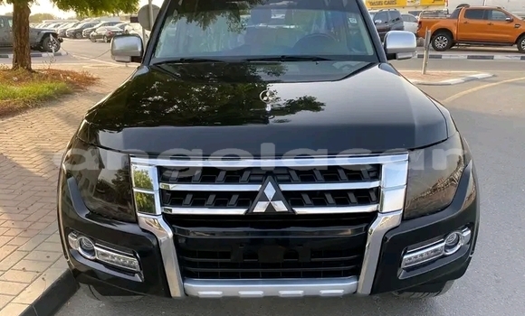 Comprar Usado Mitsubishi Pajero Outro Carro em Luanda em Luanda Province