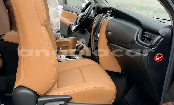 Buy Used Toyota Fortuner Other Car in Luanda in Luanda Province Buy Used Toyota Fortuner Other Car in Luanda in Luanda Province