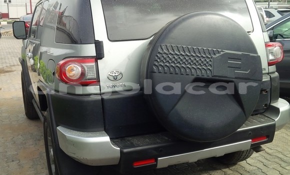 Acheter Occasion Voiture Toyota FJ Cruiser Gris à Luanda, Province de Luanda Acheter Occasion Voiture Toyota FJ Cruiser Gris à Luanda, Province de Luanda