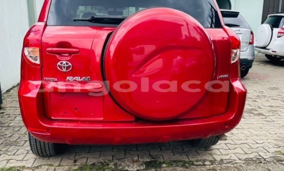 Comprar Usado Toyota RAV4 Vermelho Carro em Luanda em Luanda Province Comprar Usado Toyota RAV4 Vermelho Carro em Luanda em Luanda Province