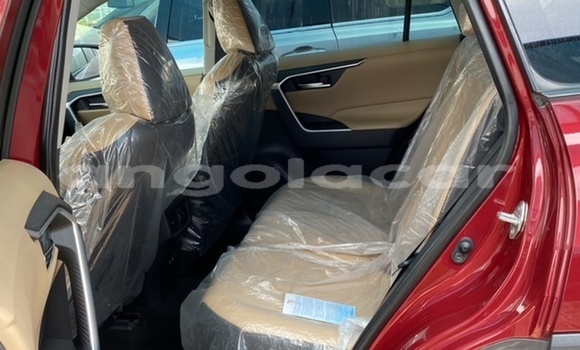 Comprar Usado Toyota RAV4 Vermelho Carro em Luanda em Luanda Province Comprar Usado Toyota RAV4 Vermelho Carro em Luanda em Luanda Province