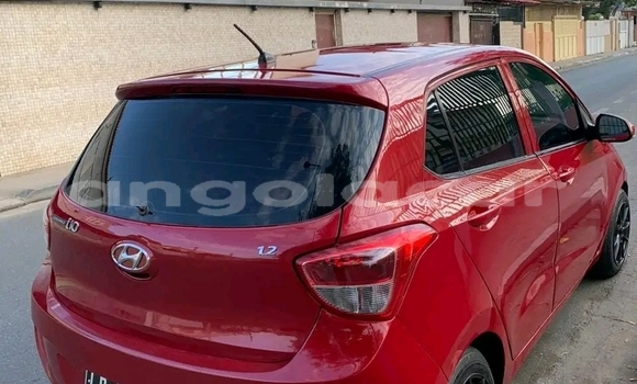 Comprar Usado Hyundai i10 Vermelho Carro em Luanda em Luanda Province Comprar Usado Hyundai i10 Vermelho Carro em Luanda em Luanda Province