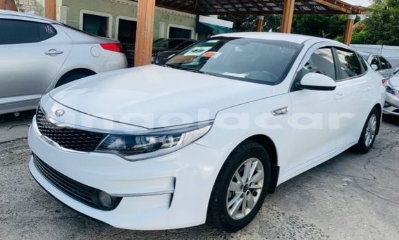 Comprar Usado Kia K5 Branco Carro em Luanda em Luanda Province Comprar Usado Kia K5 Branco Carro em Luanda em Luanda Province