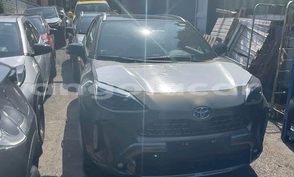 Buy Used Toyota Yaris Silver Car in Luanda in Luanda Province Buy Used Toyota Yaris Silver Car in Luanda in Luanda Province