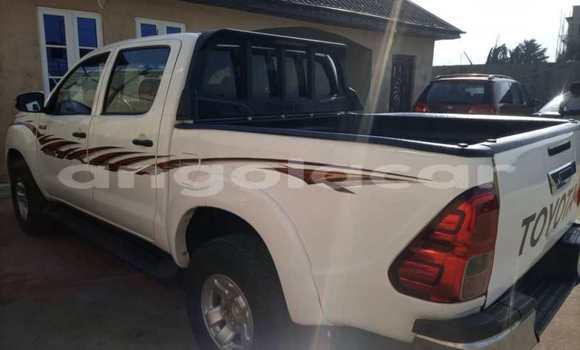 Comprar Usado Toyota Hilux Branco Carro em Luanda em Luanda Province Comprar Usado Toyota Hilux Branco Carro em Luanda em Luanda Province