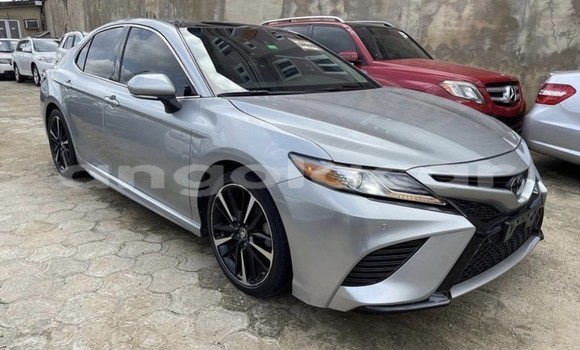 Comprar Usado Toyota Camry Outro Carro em Luanda em Luanda Province