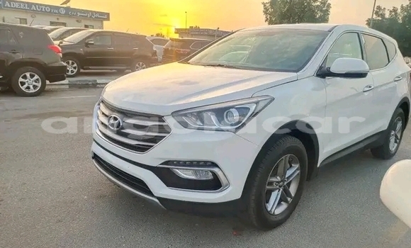 Acheter Occasion Voiture Hyundai Santa Fe Blanc à Luanda, Province de Luanda