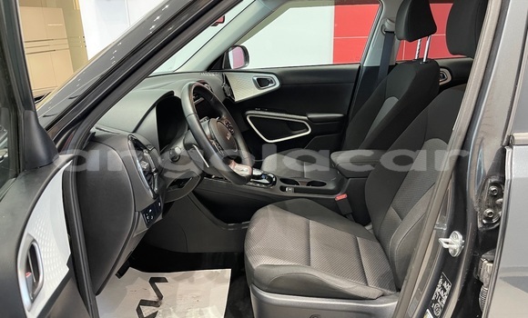 Buy Used Kia Soul Silver Car in Luanda in Luanda Province Buy Used Kia Soul Silver Car in Luanda in Luanda Province