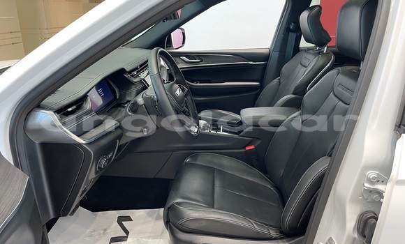 Acheter Occasion Voiture Jeep Grand Cherokee Blanc à Luanda, Province de Luanda Acheter Occasion Voiture Jeep Grand Cherokee Blanc à Luanda, Province de Luanda