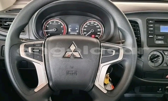 Buy Used Mitsubishi L200 Other Car in Luanda in Luanda Province Buy Used Mitsubishi L200 Other Car in Luanda in Luanda Province