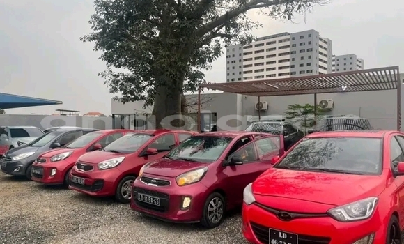 Buy Used Kia Picanto Red Car in Luanda in Luanda Province Buy Used Kia Picanto Red Car in Luanda in Luanda Province