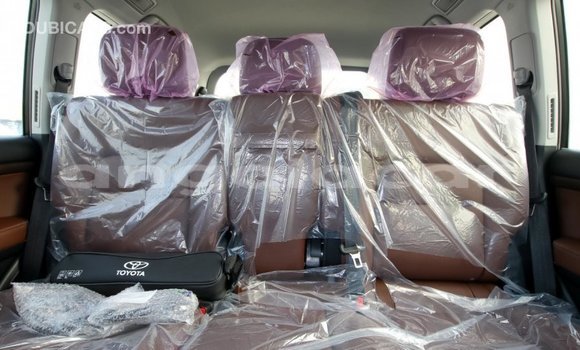 Buy Import Toyota Land Cruiser Black Car in Import - Dubai in Bengo Province Buy Import Toyota Land Cruiser Black Car in Import - Dubai in Bengo Province