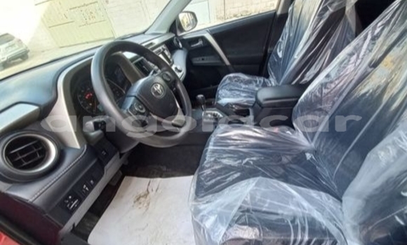 Acheter Occasion Voiture Toyota RAV4 Rouge à Luanda, Province de Luanda Acheter Occasion Voiture Toyota RAV4 Rouge à Luanda, Province de Luanda