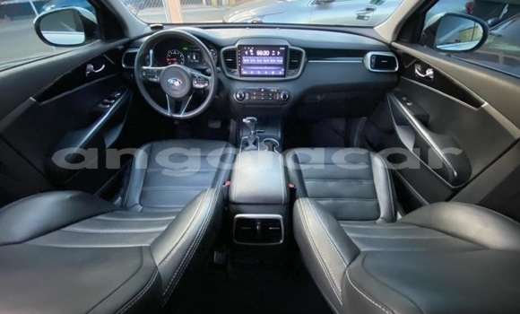 Acheter Occasion Voiture Kia Sorento Gris à Luanda, Province de Luanda Acheter Occasion Voiture Kia Sorento Gris à Luanda, Province de Luanda