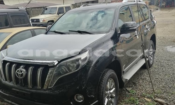 Acheter Occasion Voiture Toyota Land Cruiser Prado Noir à Luanda, Province de Luanda Acheter Occasion Voiture Toyota Land Cruiser Prado Noir à Luanda, Province de Luanda