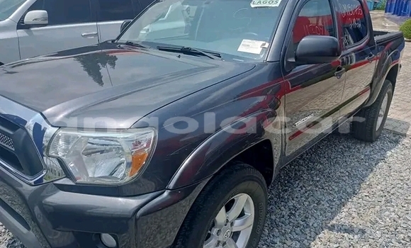 Comprar Usado Toyota 4Runner Preto Carro em Luena em Moxico