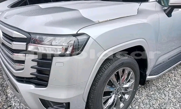 Comprar Usado Toyota Land Cruiser Branco Carro em Luanda em Luanda Province Comprar Usado Toyota Land Cruiser Branco Carro em Luanda em Luanda Province