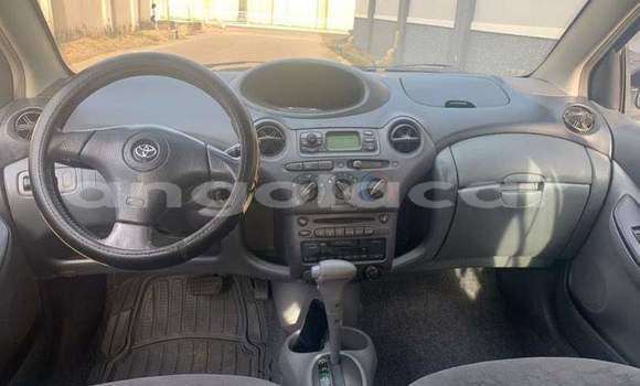 Comprar Usado Toyota Yaris Azul Carro em Luanda em Luanda Province Comprar Usado Toyota Yaris Azul Carro em Luanda em Luanda Province