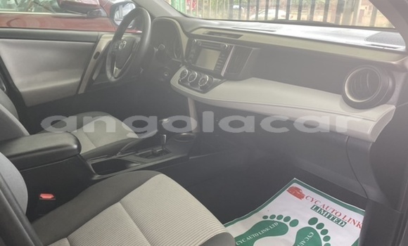 Acheter Occasion Voiture Toyota RAV4 Noir à Luanda, Province de Luanda Acheter Occasion Voiture Toyota RAV4 Noir à Luanda, Province de Luanda