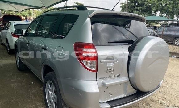 Buy Used Toyota RAV4 Silver Car in Luanda in Luanda Province Buy Used Toyota RAV4 Silver Car in Luanda in Luanda Province