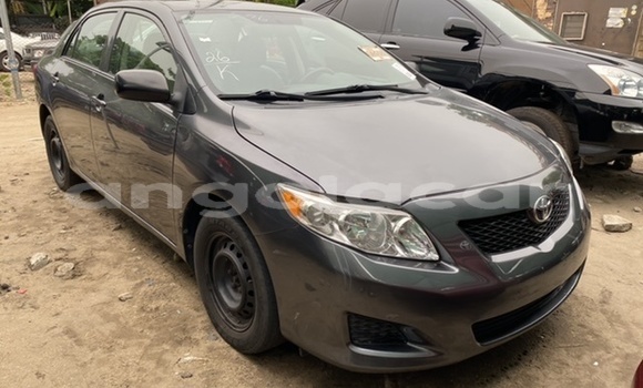 Comprar Usado Toyota Corolla Preto Carro em Luanda em Luanda Province