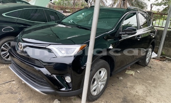 Acheter Occasion Voiture Toyota RAV4 Noir à Luanda, Province de Luanda Acheter Occasion Voiture Toyota RAV4 Noir à Luanda, Province de Luanda