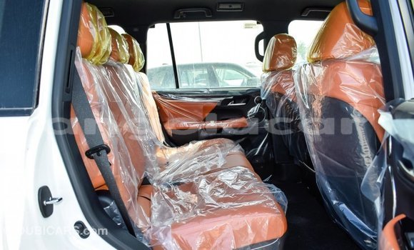 Comprar Importar Lexus LX Preto Carro em Import - Dubai em Bengo Province Comprar Importar Lexus LX Preto Carro em Import - Dubai em Bengo Province