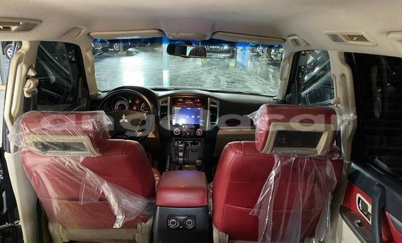Acheter Occasion Voiture Mitsubishi Pajero Noir à Luanda, Province de Luanda Acheter Occasion Voiture Mitsubishi Pajero Noir à Luanda, Province de Luanda