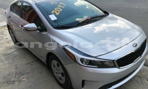 Comprar Usado Kia rio Prata Carro em Luanda em Luanda Province Comprar Usado Kia rio Prata Carro em Luanda em Luanda Province