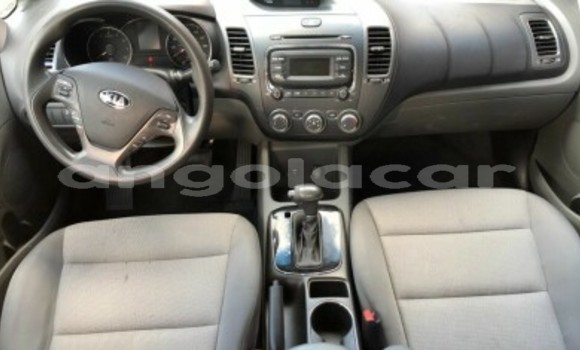 Buy Used Kia rio Silver Car in Luanda in Luanda Province Buy Used Kia rio Silver Car in Luanda in Luanda Province