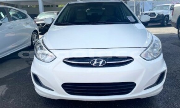 Medium with watermark hyundai accent luanda province luanda 30169