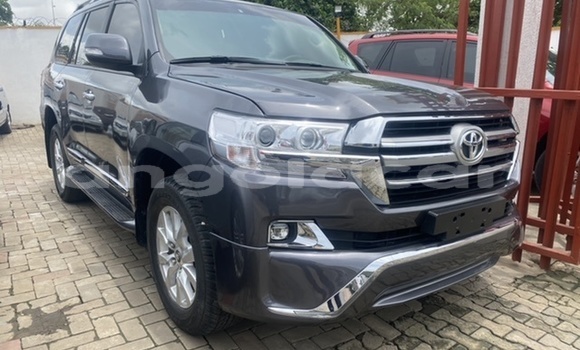 Buy Used Toyota Land Cruiser Black Car in Luanda in Luanda Province Buy Used Toyota Land Cruiser Black Car in Luanda in Luanda Province