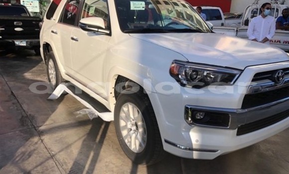 Acheter Occasion Voiture Toyota 4Runner Blanc à Luanda, Province de Luanda Acheter Occasion Voiture Toyota 4Runner Blanc à Luanda, Province de Luanda