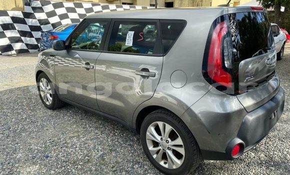 Acheter Occasion Voiture Kia Soul Vert à Luanda, Province de Luanda Acheter Occasion Voiture Kia Soul Vert à Luanda, Province de Luanda
