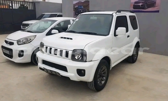 Buy Used Suzuki Jimny White Car in Luanda in Luanda Province Buy Used Suzuki Jimny White Car in Luanda in Luanda Province