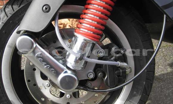 Acheter Occasion Moto Vespa GT Noir à Luanda, Province de Luanda Acheter Occasion Moto Vespa GT Noir à Luanda, Province de Luanda